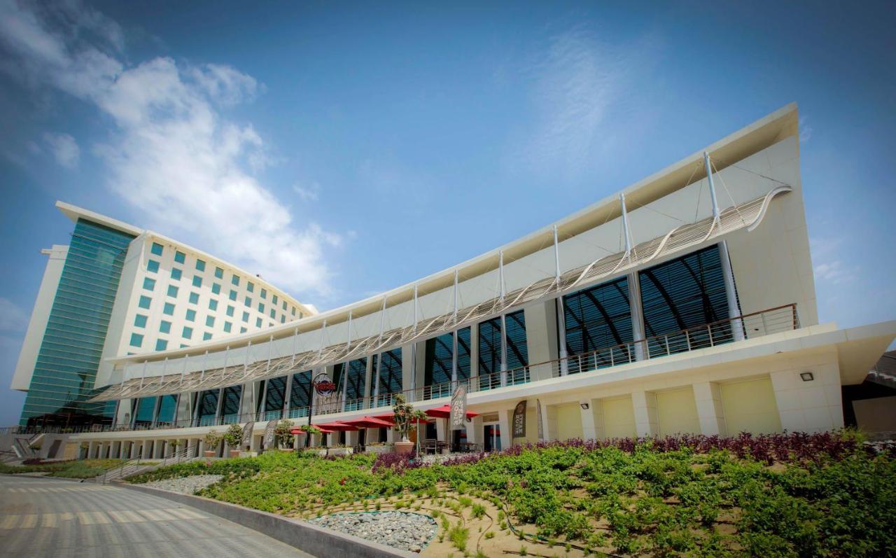 Bay La Sun Hotel And Marina - Emaar King Abdullah Economic City Buitenkant foto The hospital's main building
