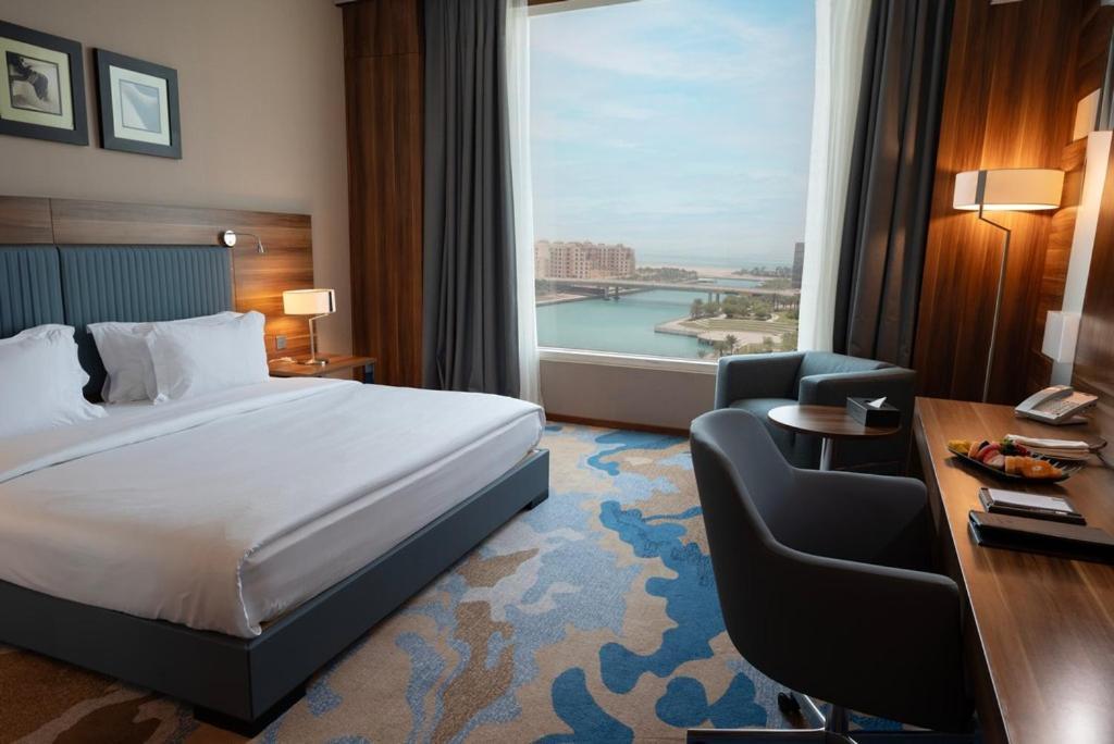 Bay La Sun Hotel And Marina - Emaar King Abdullah Economic City Buitenkant foto A room at the hotel