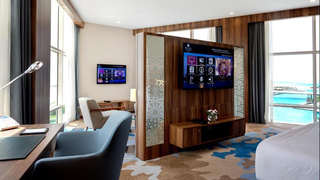 Bay La Sun Hotel And Marina - Emaar King Abdullah Economic City Buitenkant foto A suite at the Atlantis Paradise Island